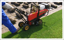 草皮移植機（起草皮機）